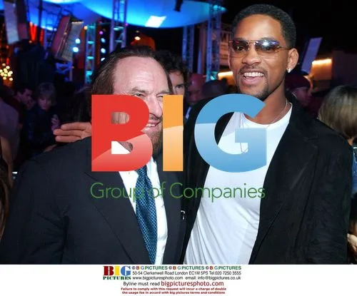 Rip Torn and Will Smith at MIB II Premiere