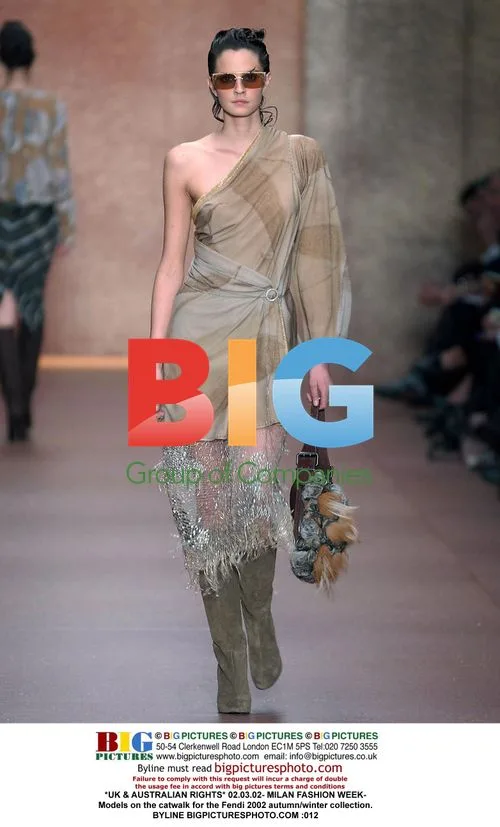 Fendi 2002 A/W Collection at Milan Fashion Week