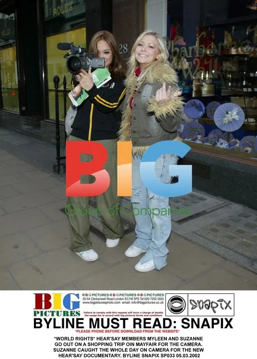 HEAR'SAY Members Myleen and Suzanne Shopping in Mayfair