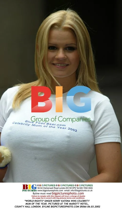 SINGER KERRY KATONA WINS CELEBRITY MUM OF THE YEAR
