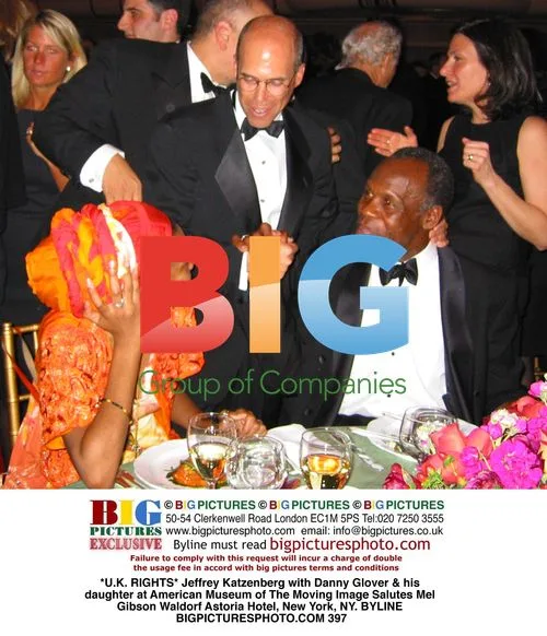 Jeffrey Katzenberg with Danny Glover & daughter at Mel Gibson salute