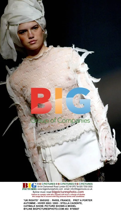 Stella Cadente AW 2002/2003 Fashion Show