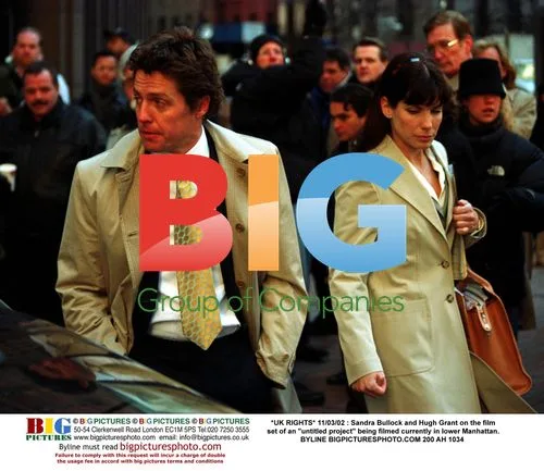 Sandra Bullock and Hugh Grant on film set