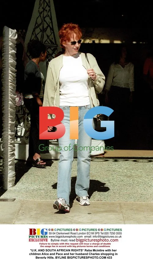 Reba Mcintire and Family Shopping in Beverly Hills
