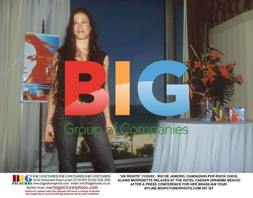 Alanis Morissette Relaxes in Rio