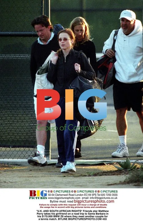 Matthew Perry takes girlfriend on road trip