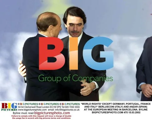Berlusconi and Aznar at European Meeting