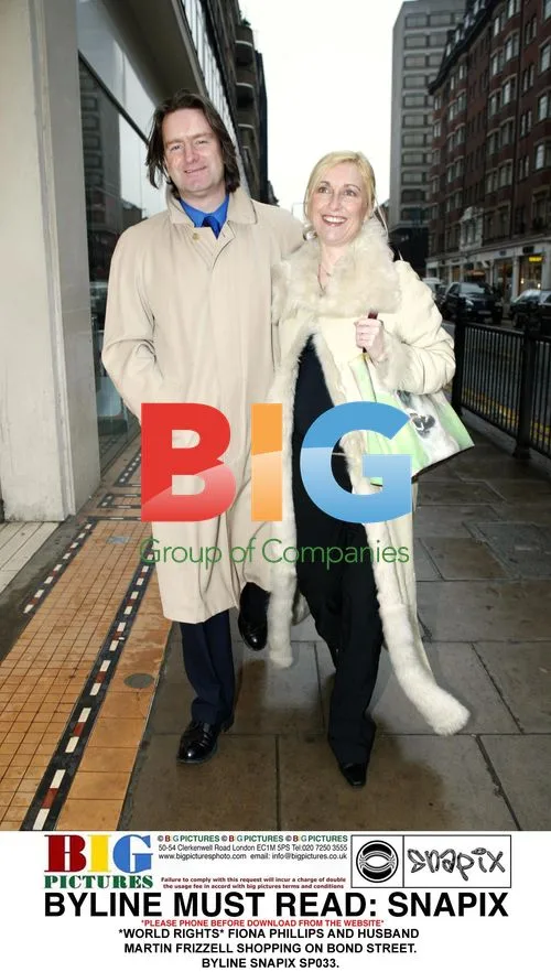 Fiona Phillips Shopping on Bond Street