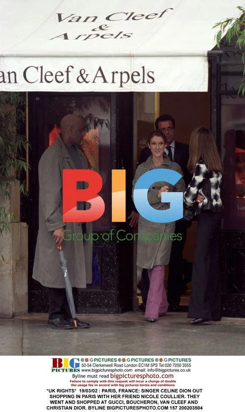Celine Dion Shopping in Paris