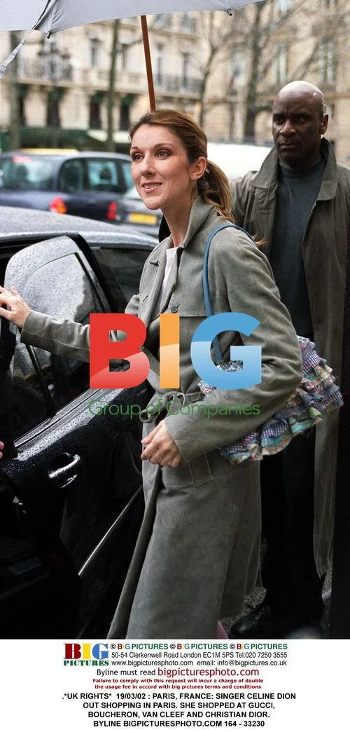 Celine Dion Shopping in Paris