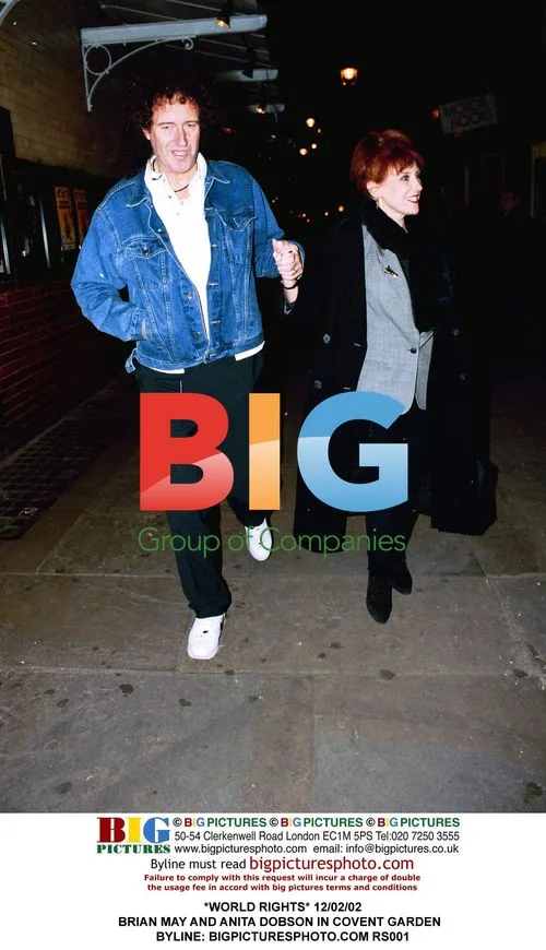 Brian May and Anita Dobson in Covent Garden