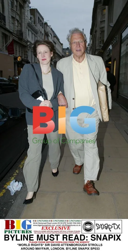 Sir David Attenborough Strolls in Mayfair