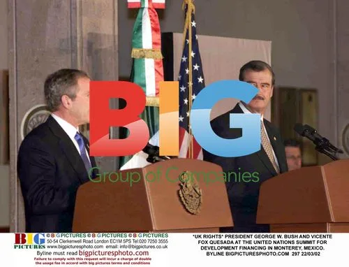 Bush and Fox at UN Summit in Monterey
