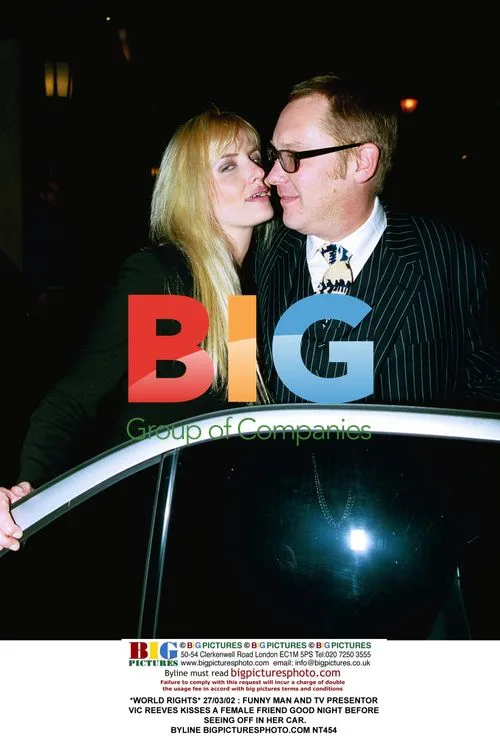 Vic Reeves kisses friend goodbye