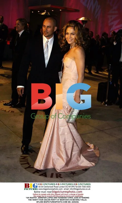 Jennifer Lopez and Cris Judd at Vanity Fair Oscar Party