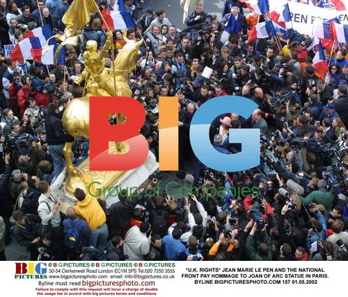 Le Pen and National Front at Joan of Arc Statue