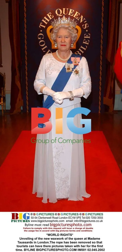 Queen's New Waxwork Unveiled at Madame Tussauds