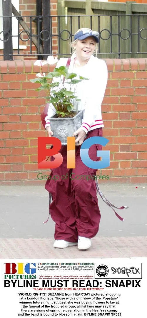 HEAR'SAY's Suzanne Shopping at London Florist's