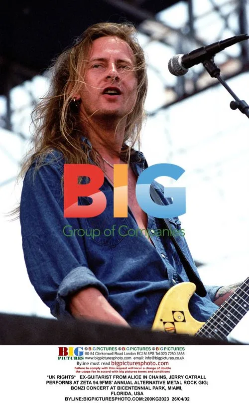 Jerry Catrall Performs at Bonzi Concert