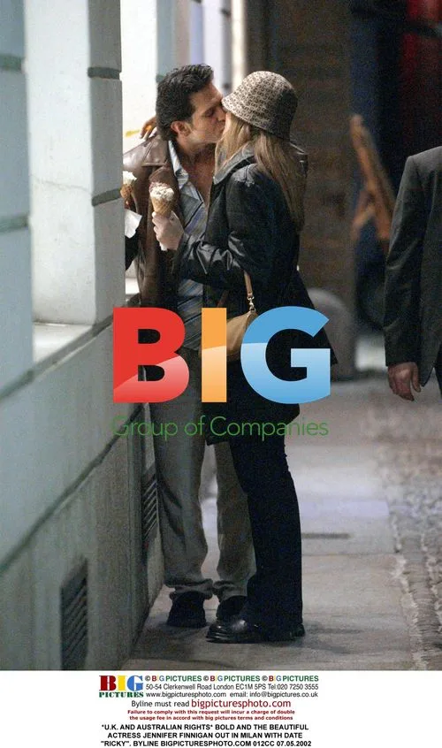 Jennifer Finnigan Out in Milan with "Ricky"