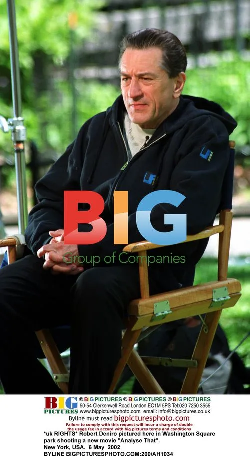 Robert Deniro on set of "Analyse That"