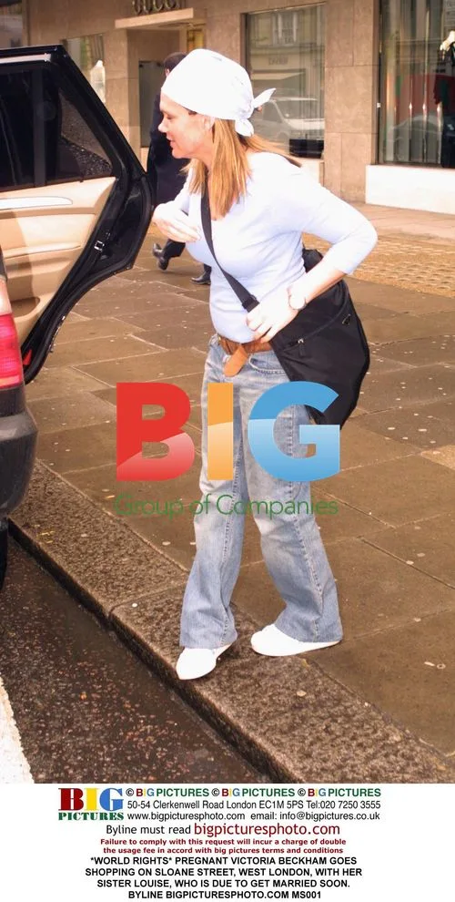 Pregnant Victoria Beckham Goes Shopping in London