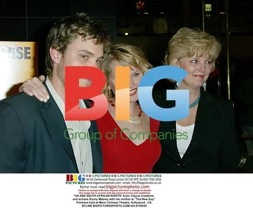 Clayne Crawford and Sunny Mabrey at "The New Guy" Premiere