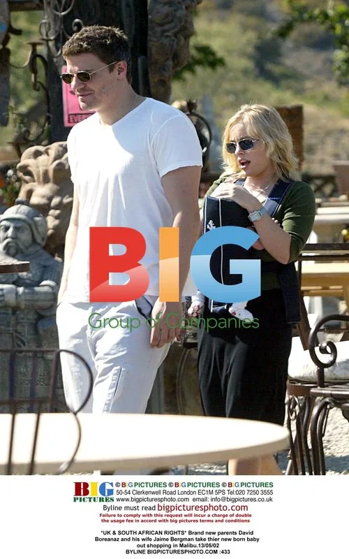 David Boreanaz and Jaime Bergman take newborn shopping