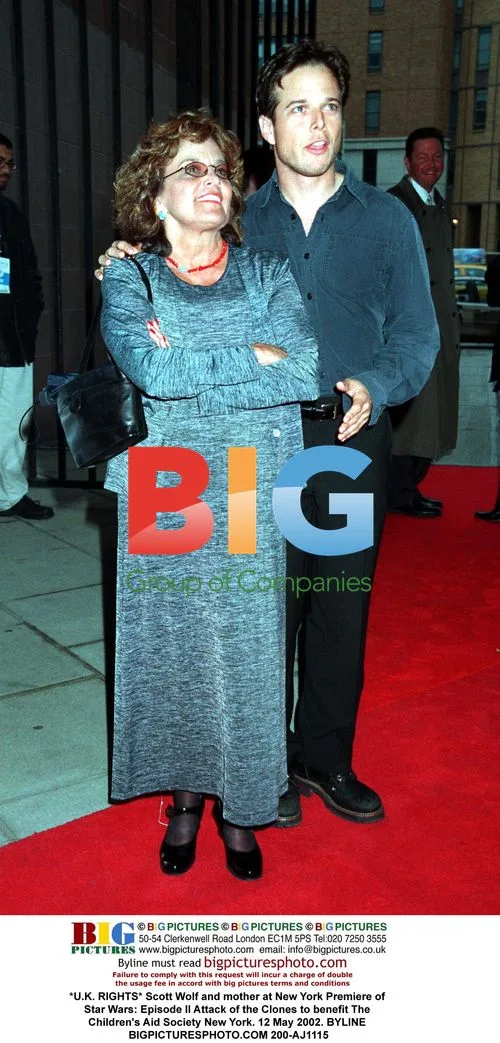 Scott Wolf and mother at Star Wars premiere