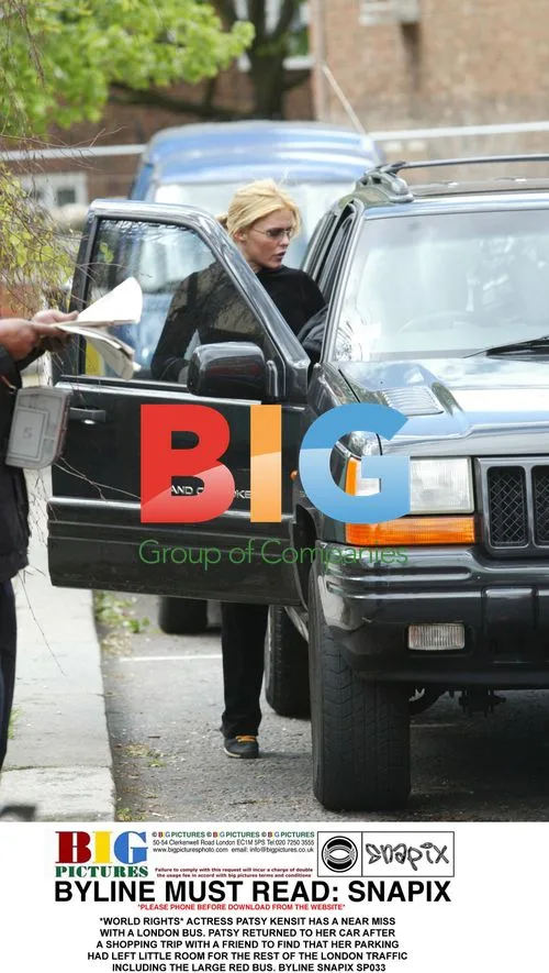 Patsy Kensit nearly hit by London bus