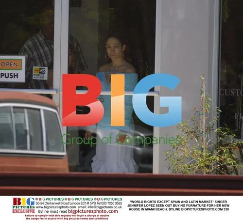 Jennifer Lopez out shopping in Miami Beach
