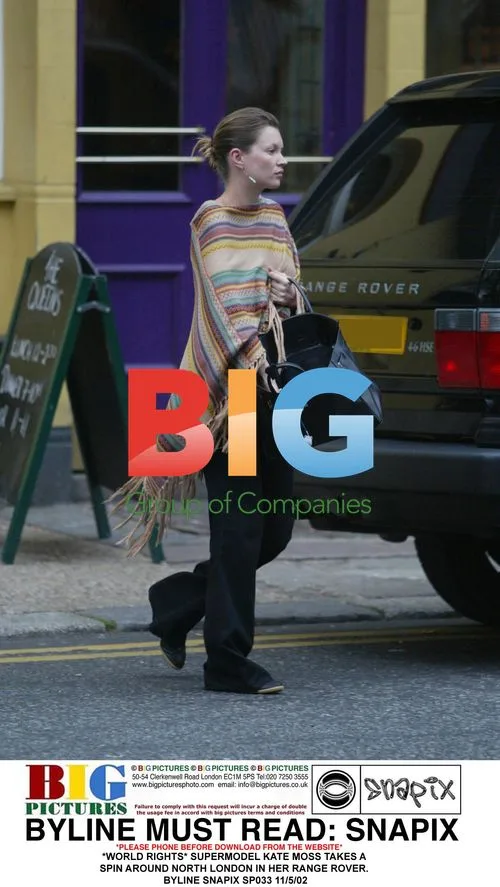 Kate Moss Drives Range Rover in London