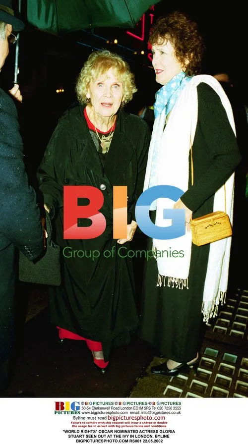 OSCAR NOMINATED ACTRESS GLORIA STUART OUT IN LONDON