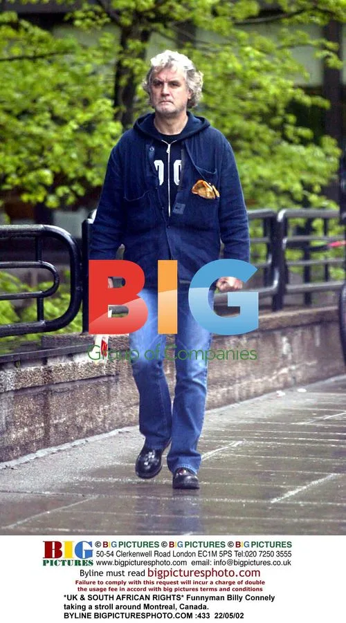 Billy Connelly strolling in Montreal