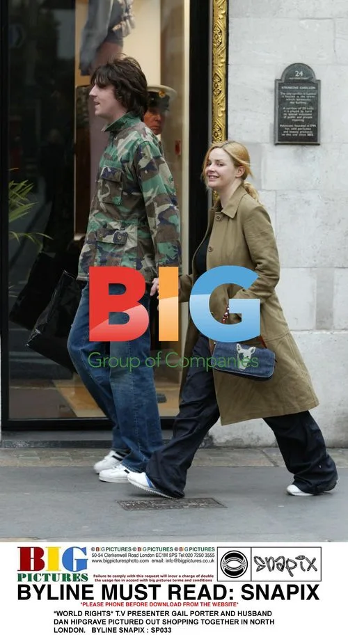 Gail Porter and Dan Hipgrave Shopping