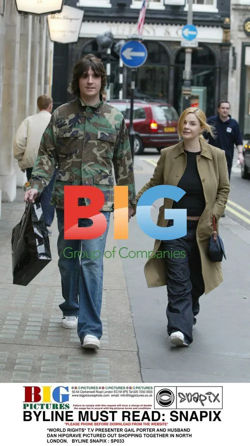 Gail Porter and Dan Hipgrave Shopping