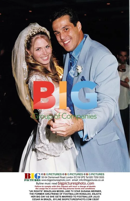 Model Susana Werner marries footballer Julio Cesar