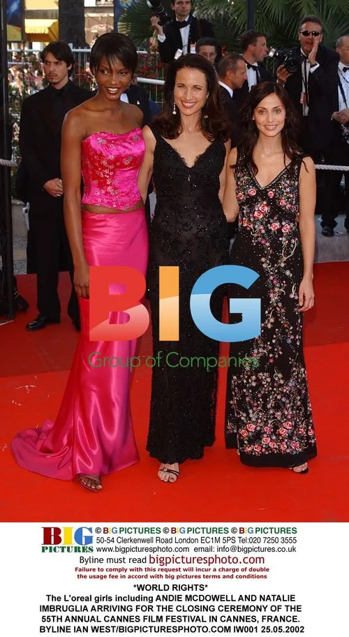L'oreal girls at Cannes Closing Ceremony
