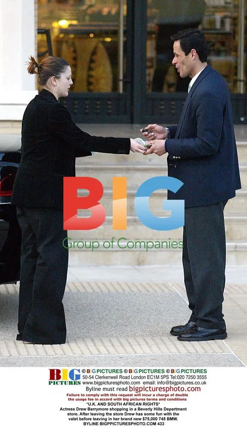 Drew Barrymore shopping in Beverly Hills