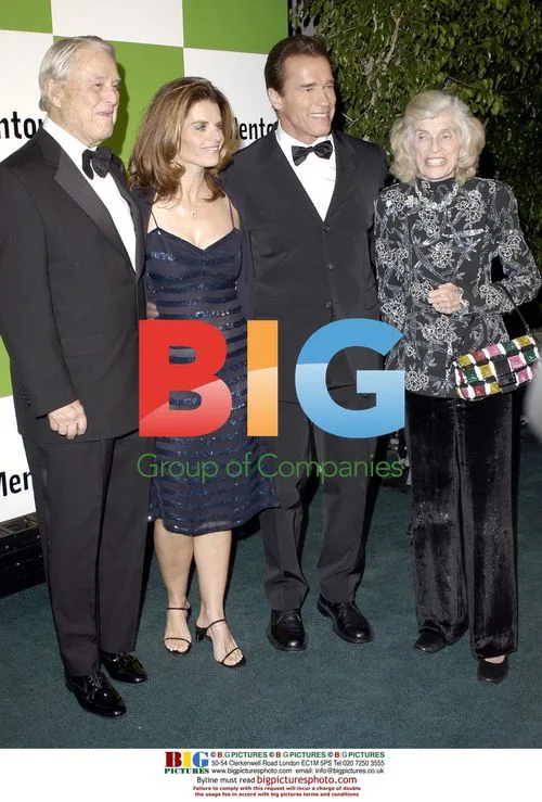 Shriver, Schwarzenegger, and Shriver arrive at gala