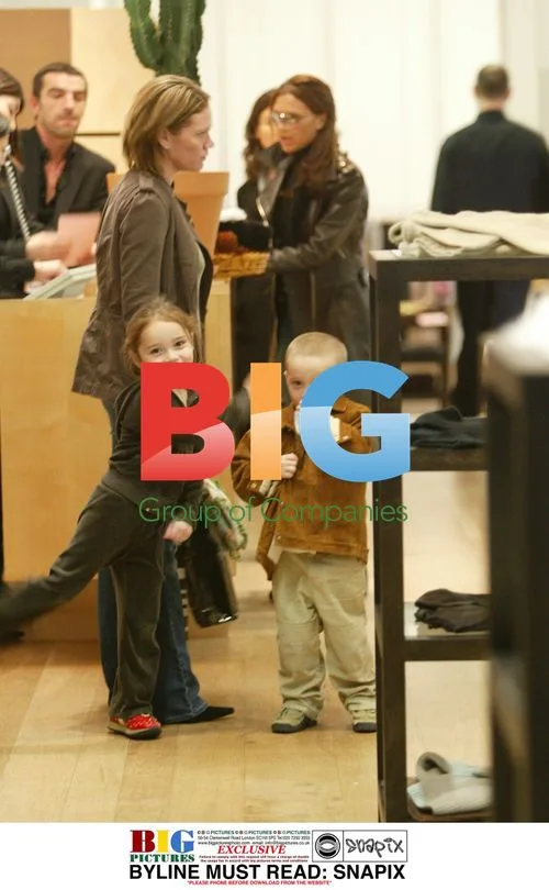 Victoria Beckham Out Shopping with Family