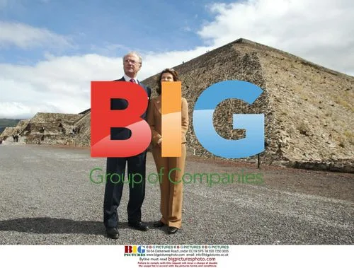 King Carl XVI Gustaf and Queen Silvia at Teotihuacan