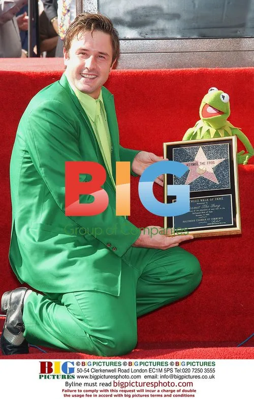 David Arquette Poses with Kermit