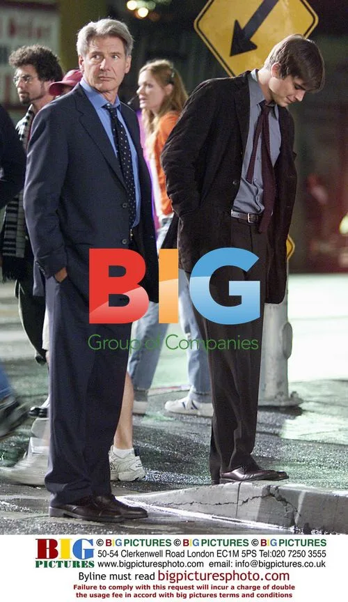 Harrison Ford and Josh Hartnett on "Hollywood Homicide" set