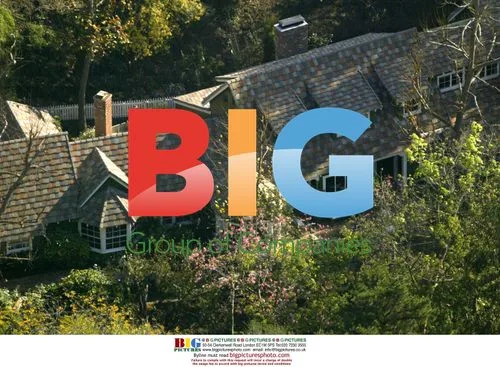 Rachel Hunter Lists Beverly Hills Home