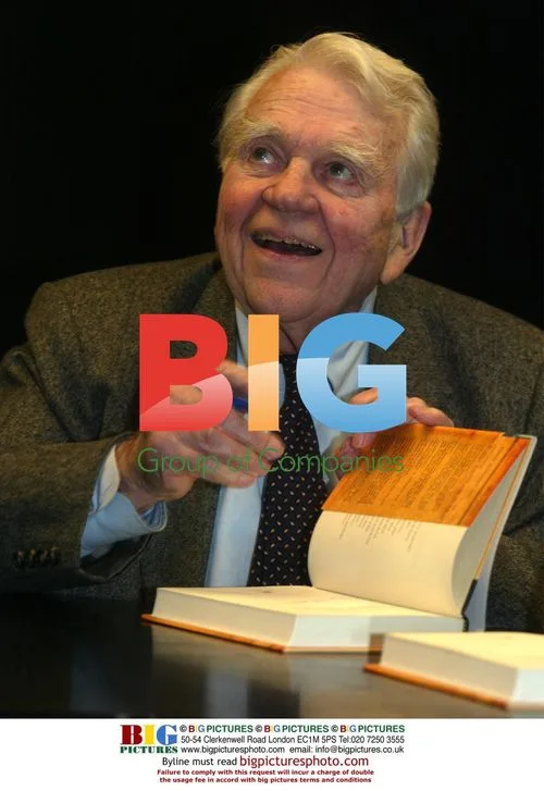 Andy Rooney promotes 'Common Nonsense' book