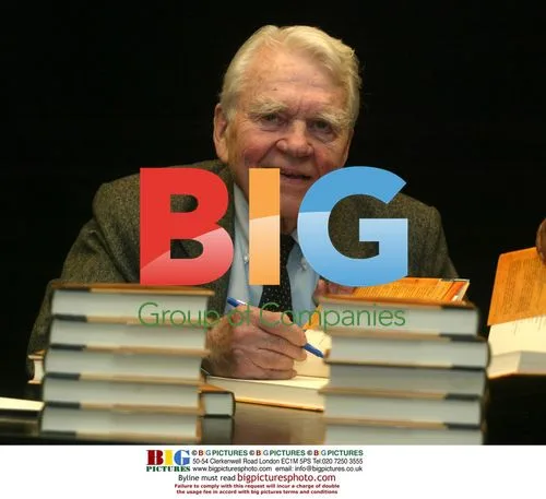 Andy Rooney promotes 'Common Nonsense' book