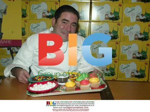 Emeril Lagasse at FAO Schwarz book signing
