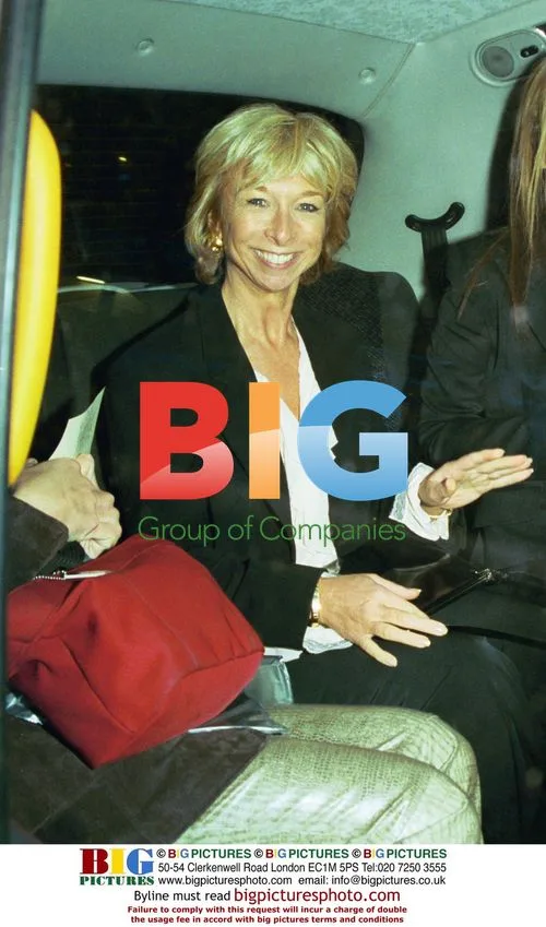 Helen Worth Arrives at Rachel Hunter's Exhibition