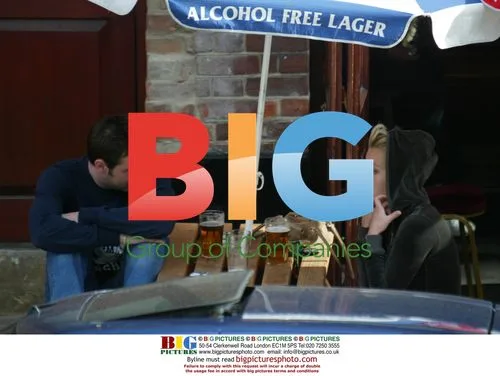 Davina Taylor and Danny Dyer have a pint